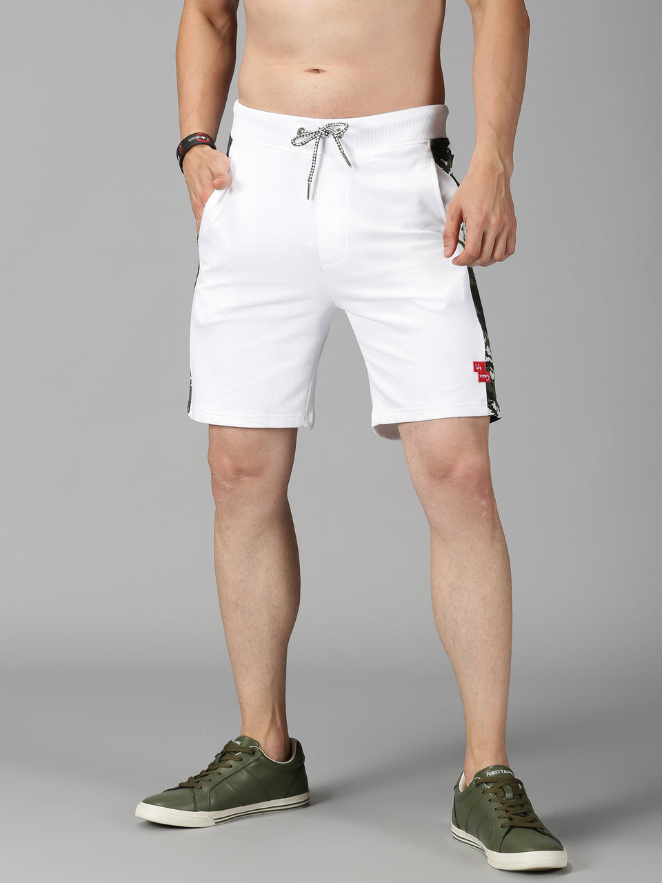 Men White Side Printed Organic Cotton Stretchable Regular Fit Casual and Trendy Shorts