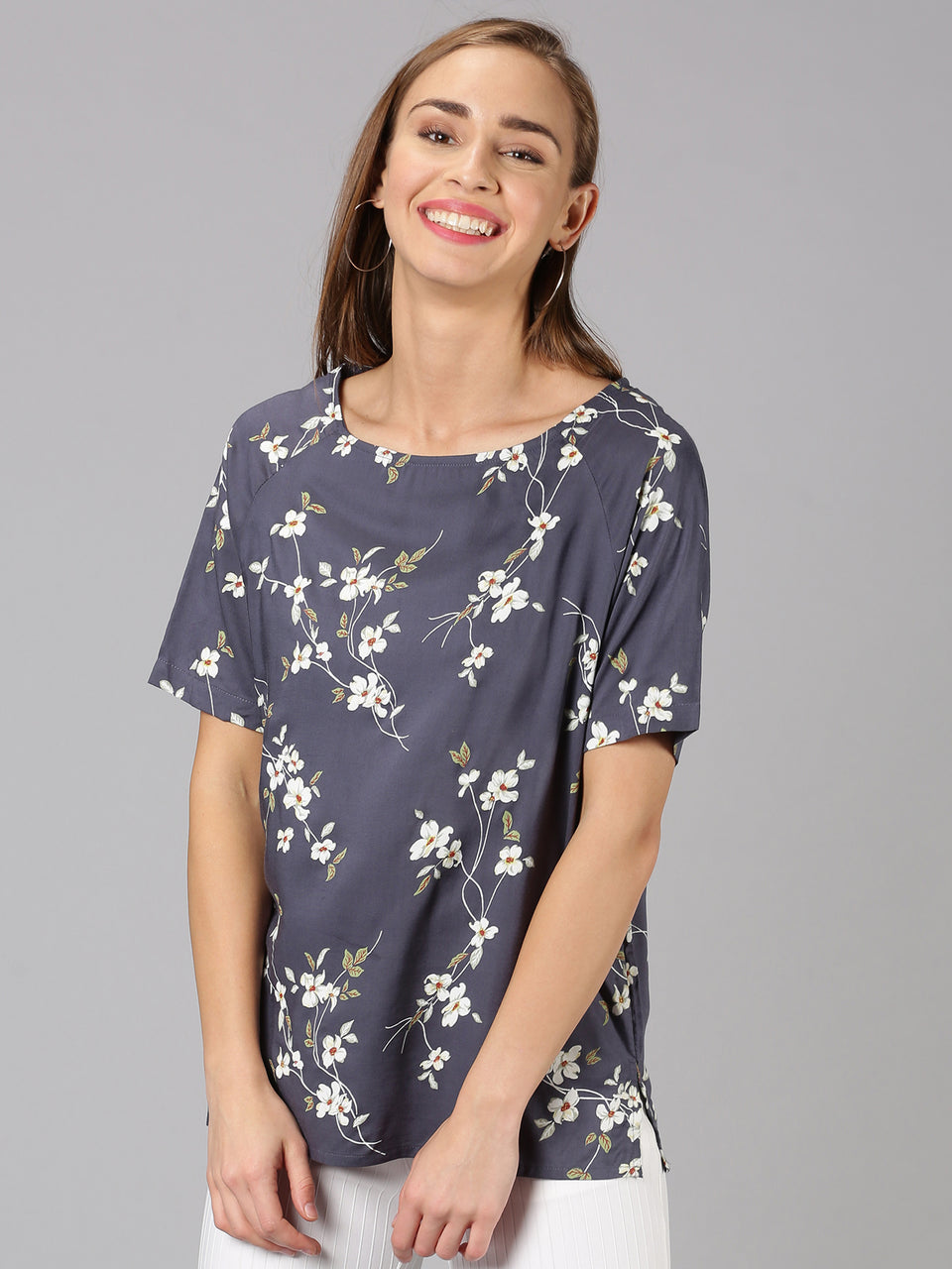 Women Navy Floral Printed Round Neck Casual T-Shirt