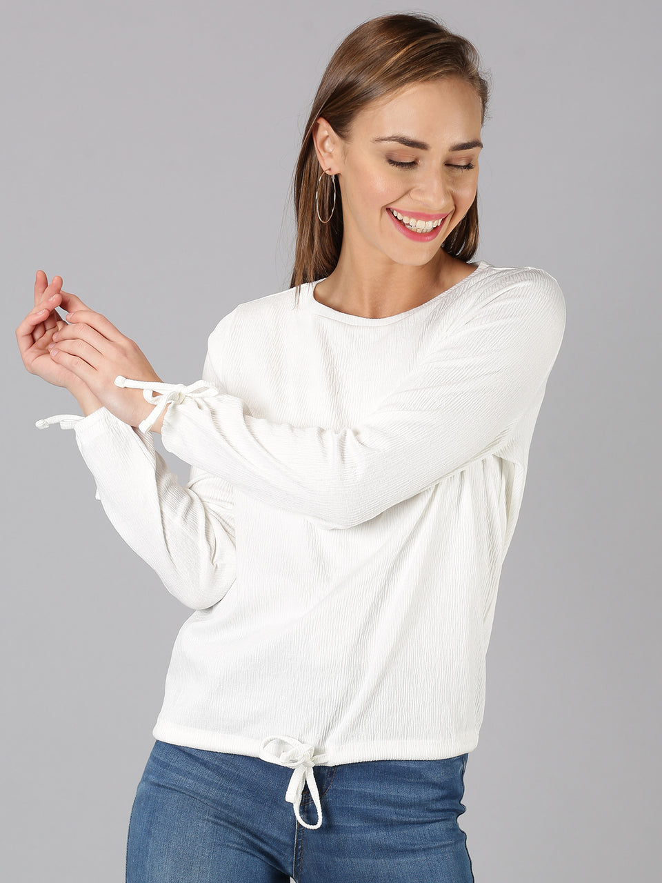 Women White Solid Knotted Hip Casual T-Shirt