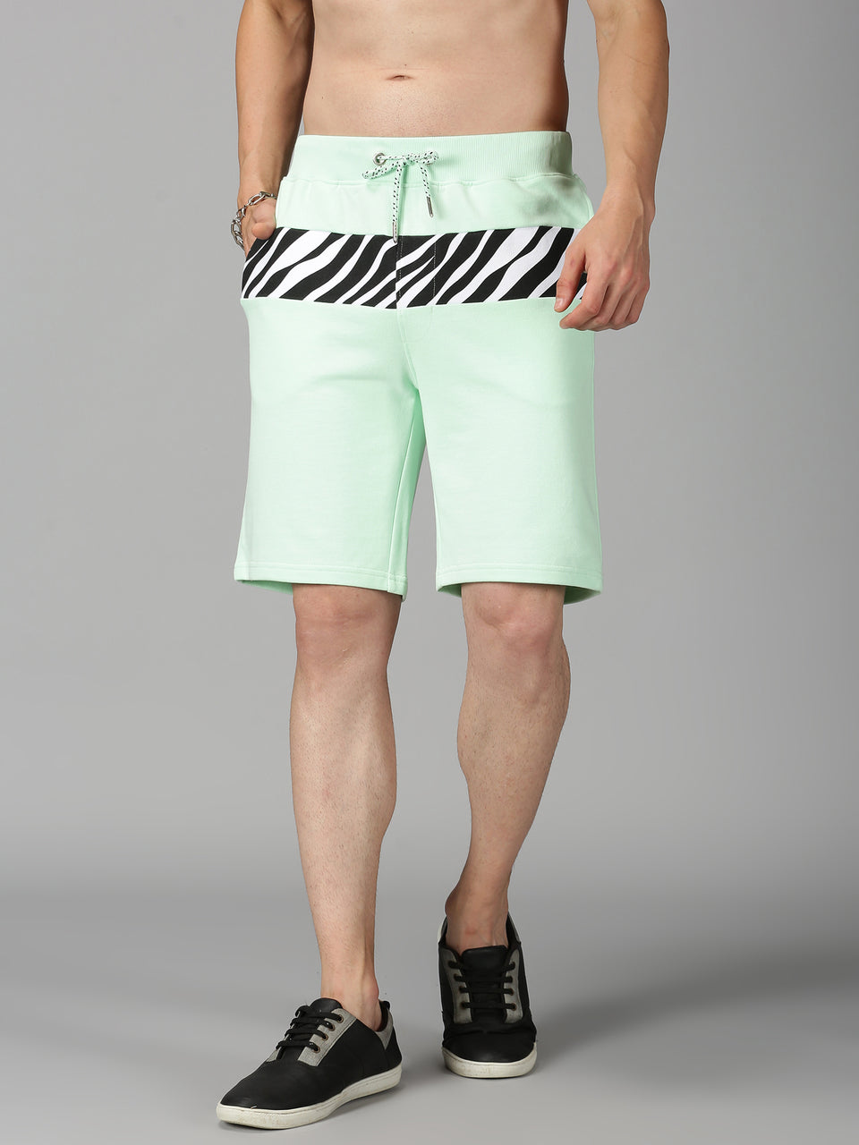 Men Green Printed Organic Cotton Stretchable Regular Shorts