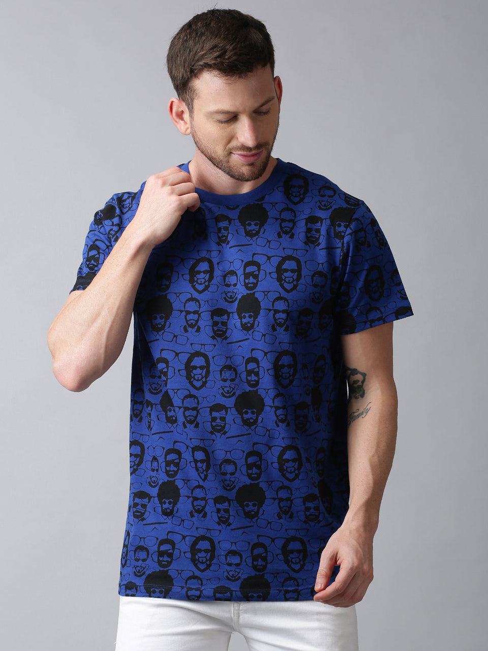 Men Blue Black All Over Printed Round Neck Organic Pure Cotton Half Sleeve Regular Fit Casual T Shirt