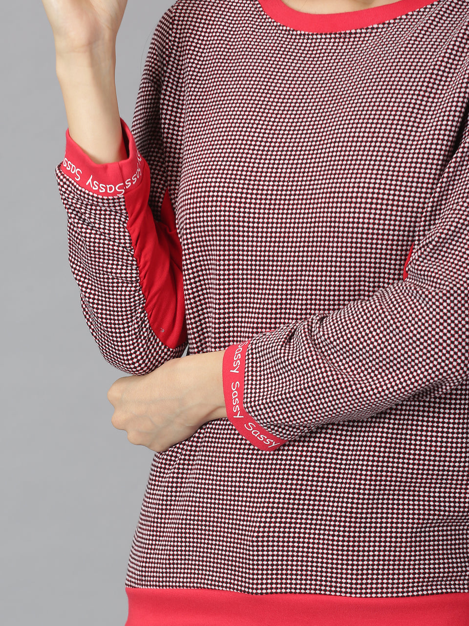 Women Red & Black Small Checked Round Neck Casual T-Shirt