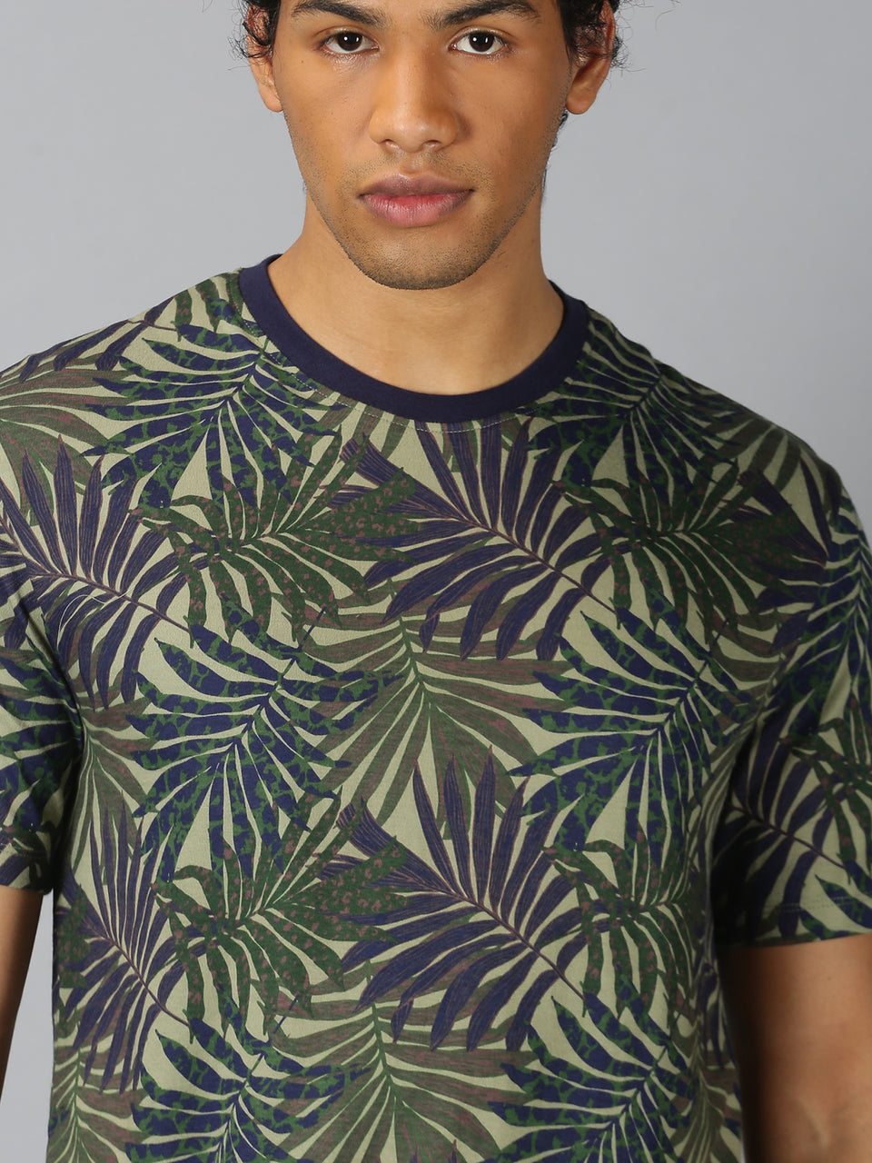 Men Light Olive Green All Over Leaf Printed Round Neck Organic Pure Cotton Half Sleeve Regular Fit Casual T-Shirt