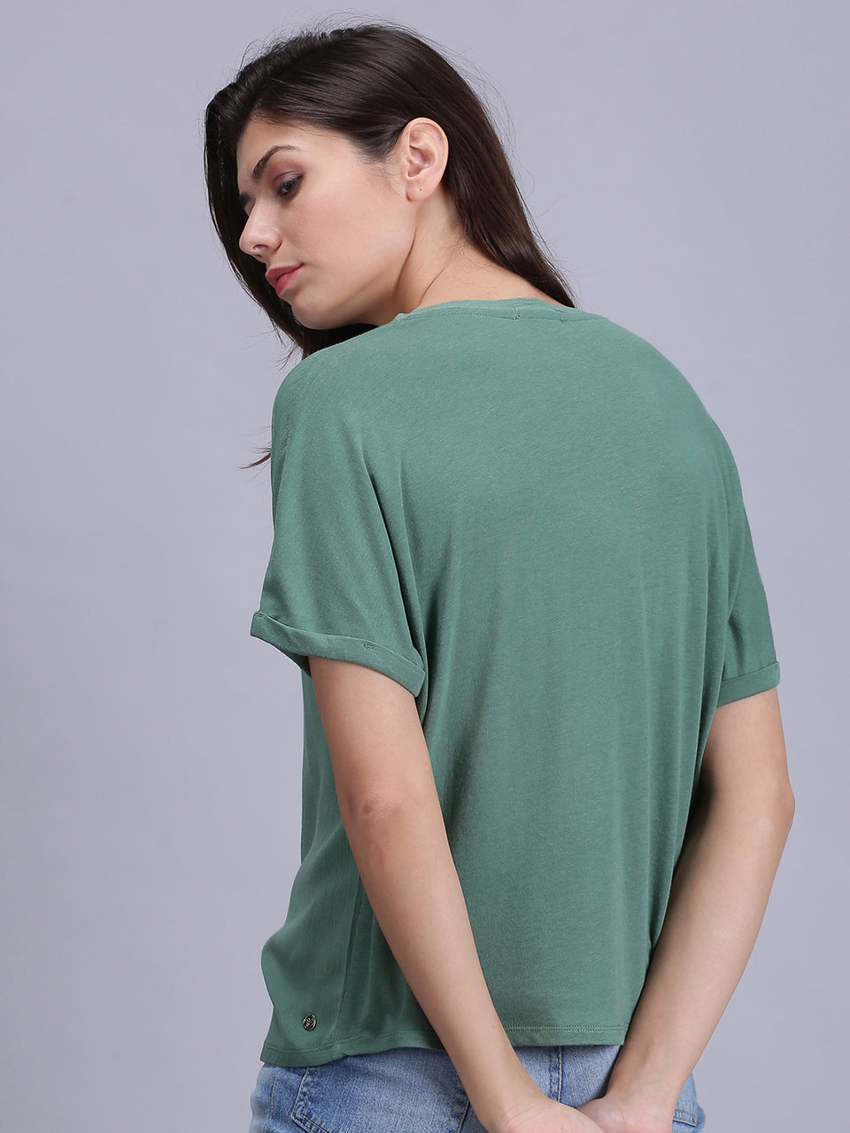 women solid green v neck tops